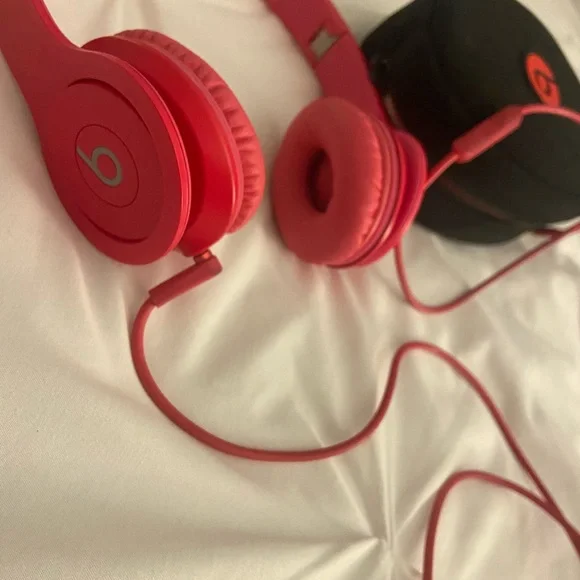 Pink Beats Wired Headphones Like-New Conditon